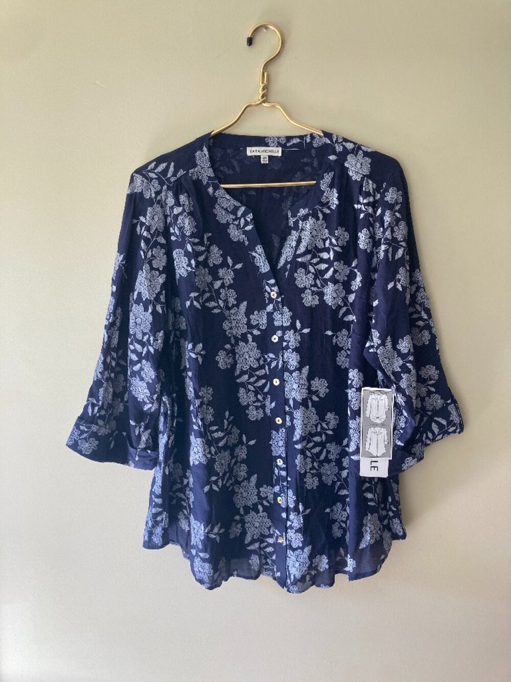 Navy blue & White floral print blouse by Sara Michelle NWT size 2X